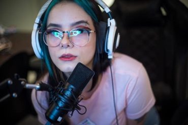 Unveiling the Powerhouses: Top Female Streamers Dominating the Gaming Scene